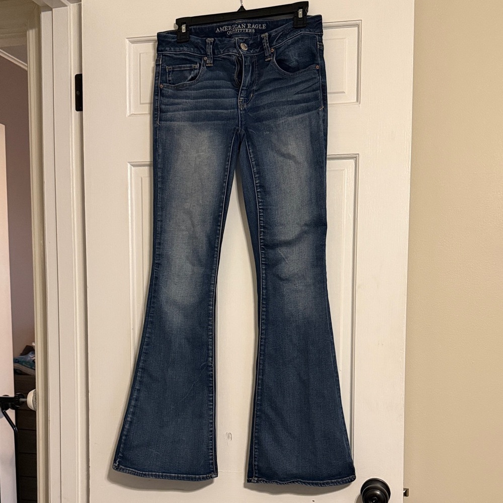 American Eagle Outfitters Women's Mid/Dark Wash Flare Jeans